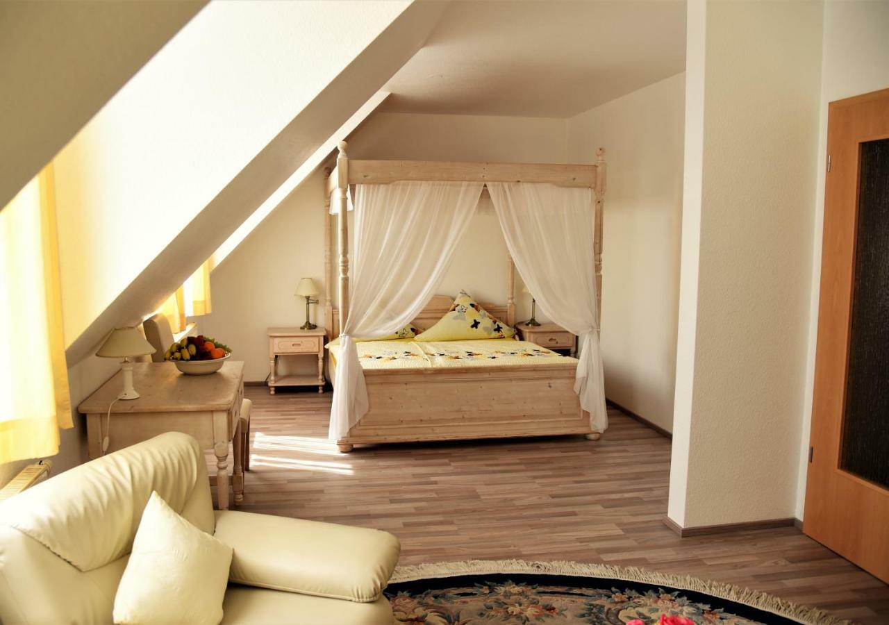 Hotel Restaurant Normandie Schildow ภายนอก รูปภาพ