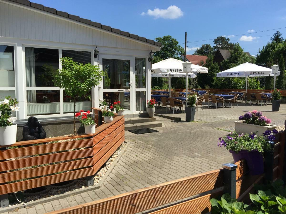 Hotel Restaurant Normandie Schildow ภายนอก รูปภาพ