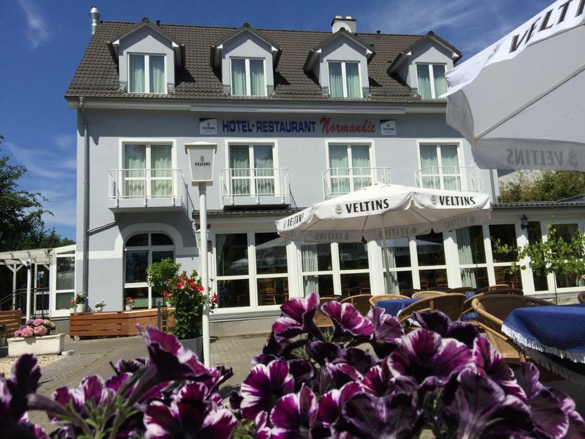 Hotel Restaurant Normandie Schildow ภายนอก รูปภาพ